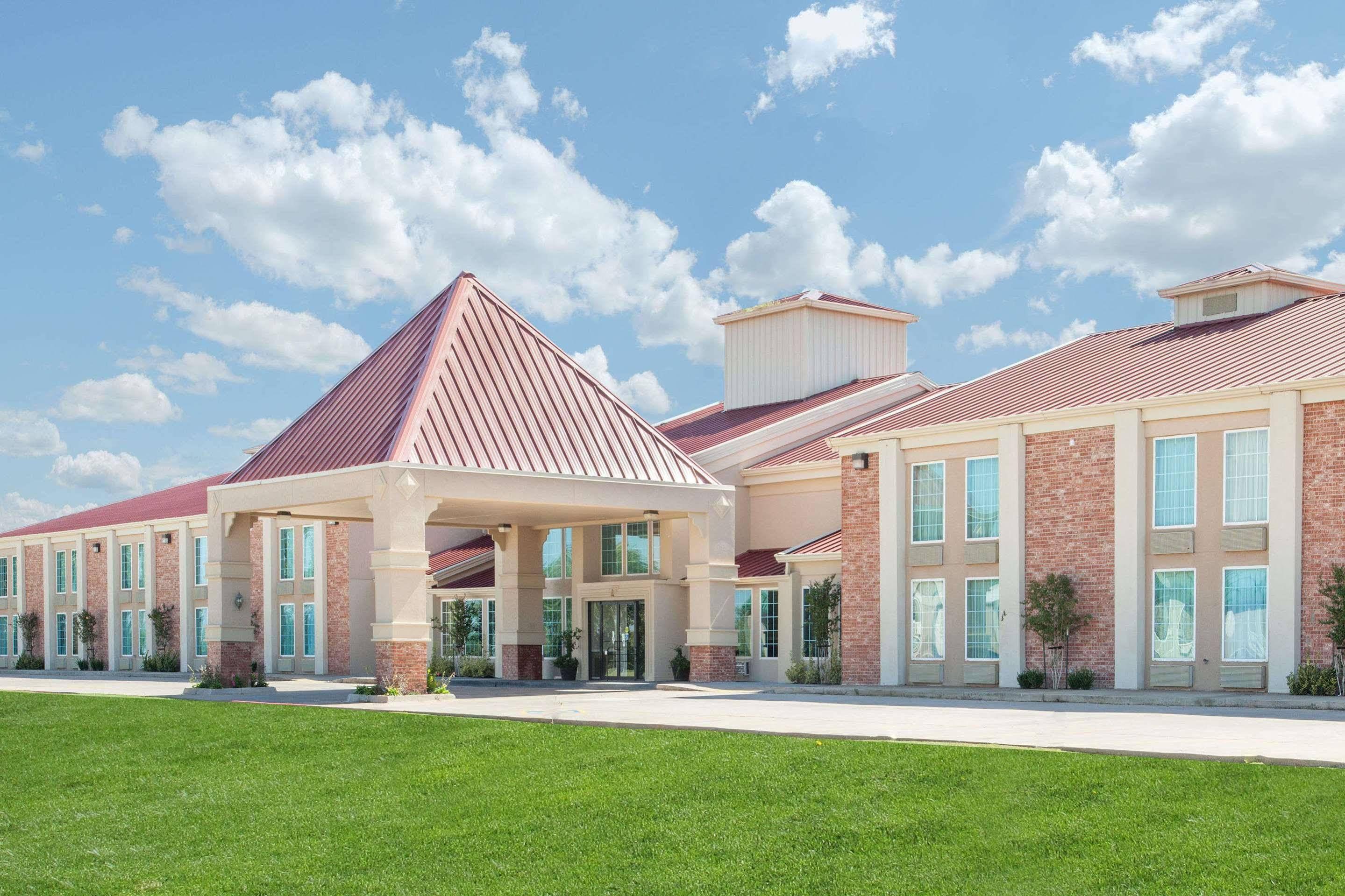 Super 8 By Wyndham Oklahoma City Eksteriør billede