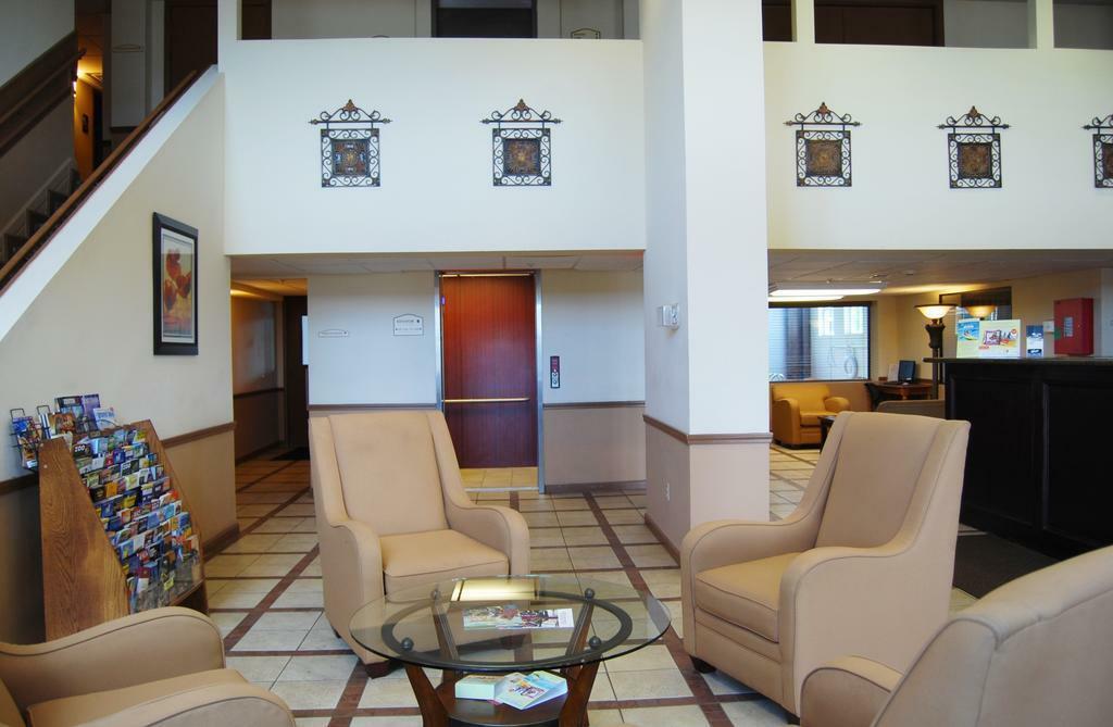 Super 8 By Wyndham Oklahoma City Eksteriør billede
